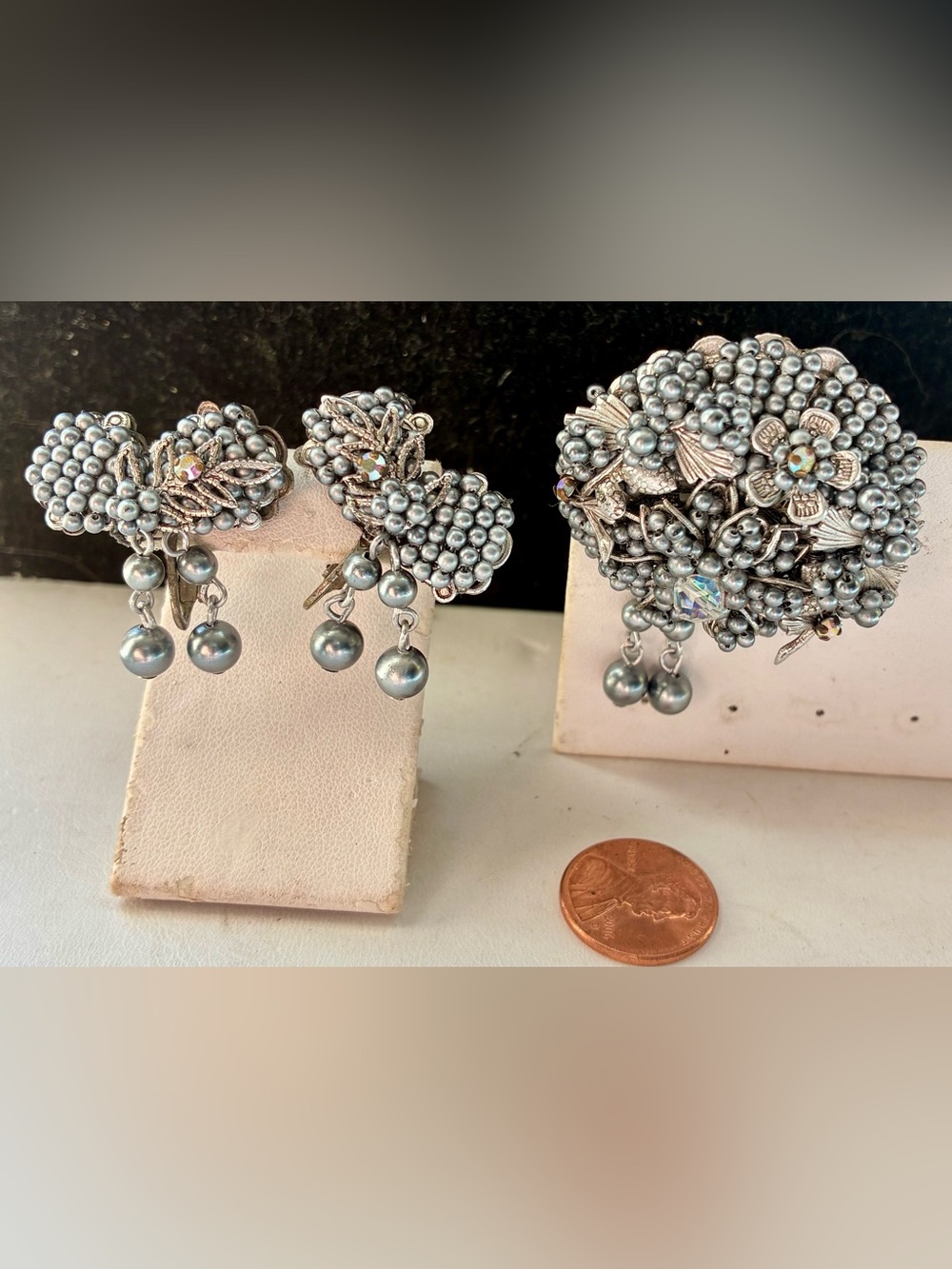 Silver-Tone Cluster Pearl Dangle screw on Earrings and Brooch Set made in Japan